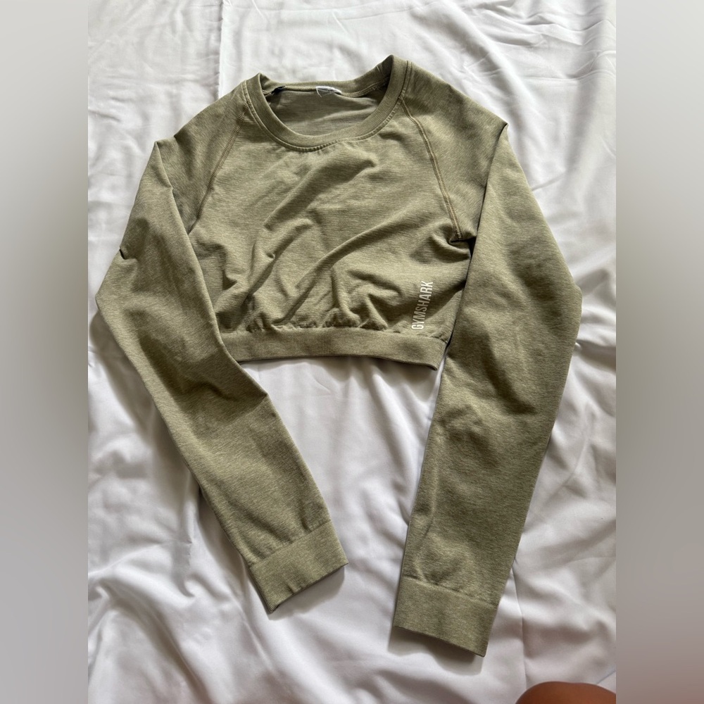Gymshark cropped tight long sleeve top